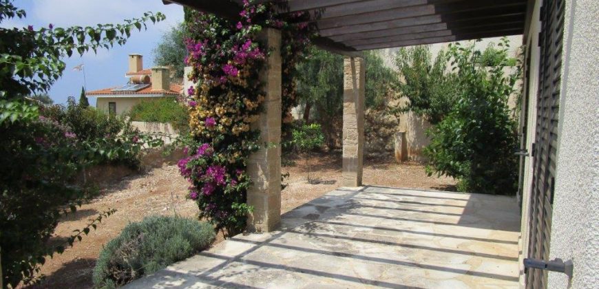 Paphos Tala Kamares 3 Bedroom Villa For Rent LPTKAR8A