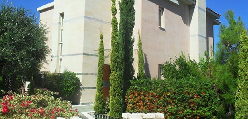 Paphos Latchi 4 Bdr Villa  MYM6