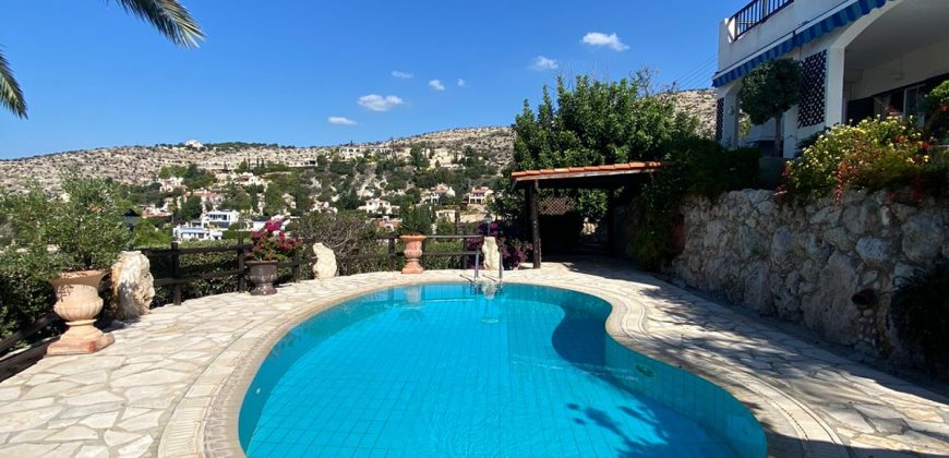 Paphos Tala Kamares 3 Bedroom Villa For Rent GRP035