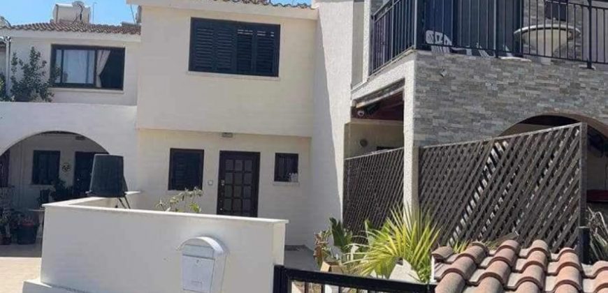 Kato Paphos 2 Bedroom Town House For Rent XRP041