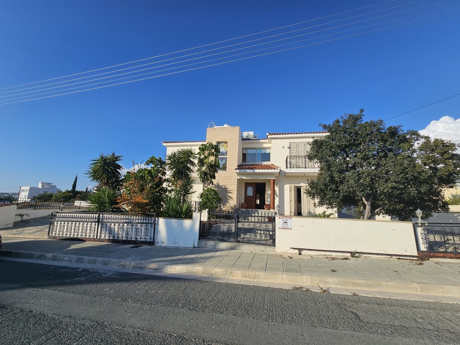 Paphos Konia 4 Bedroom House For Sale CSR14739
