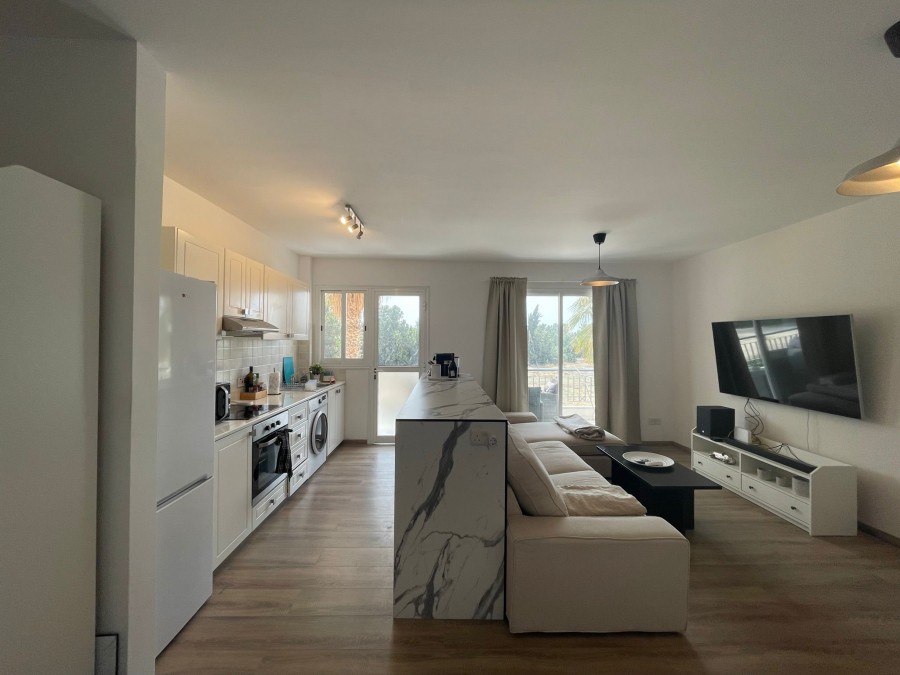 Kato Paphos Universal 2 Bedroom Apartment For Sale BSH36184
