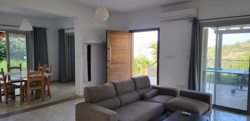 Paphos Tsada 4 Bedroom Villa For Rent BCJ004