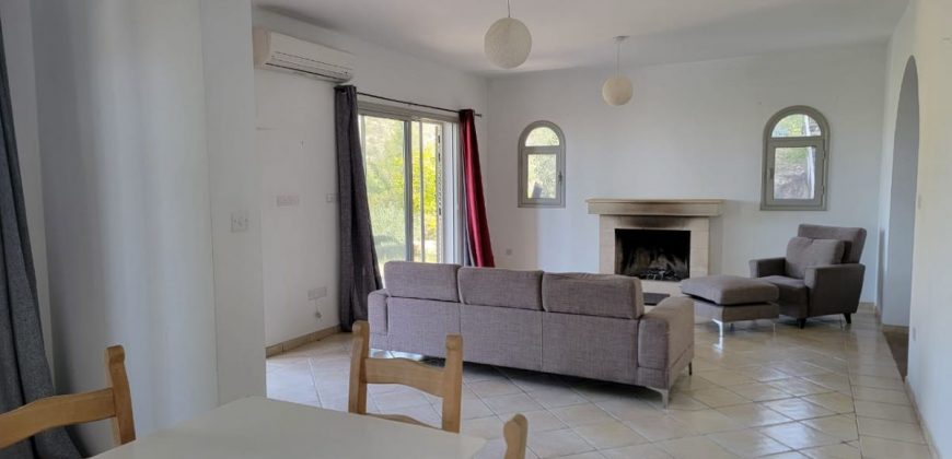 Paphos Tsada 4 Bedroom Villa For Rent BCJ004