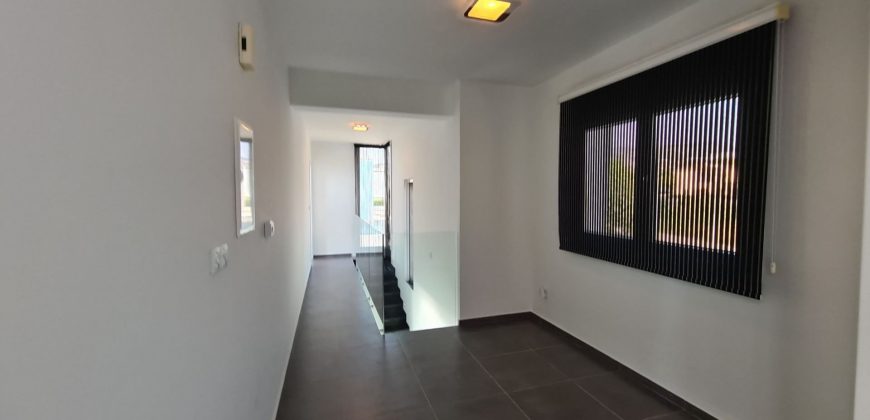 Paphos Pegeia – Sea Caves 5Bdr Villa For Sale UQH2531