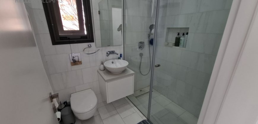 Paphos Chlorakas 5 Bedroom House For Sale DLHCA00145