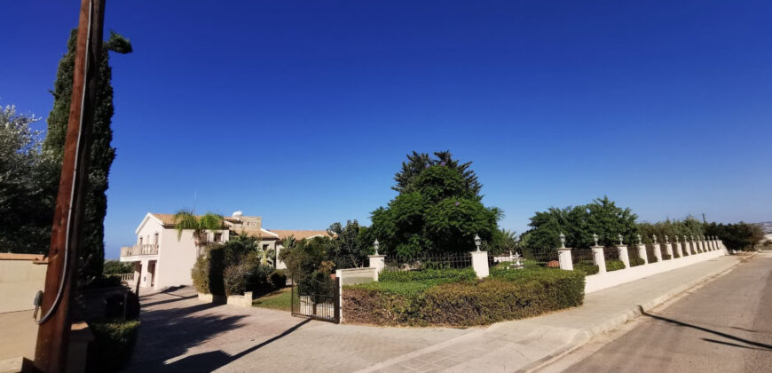Paphos Emba 4Bdr Villa For Sale NGM14561