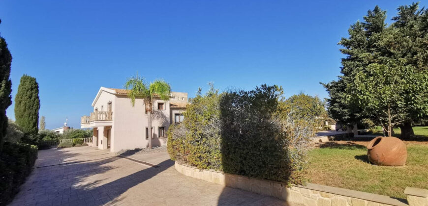Paphos Emba 4Bdr Villa For Sale NGM14561