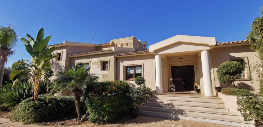 Paphos Emba 4Bdr Villa For Sale NGM14561
