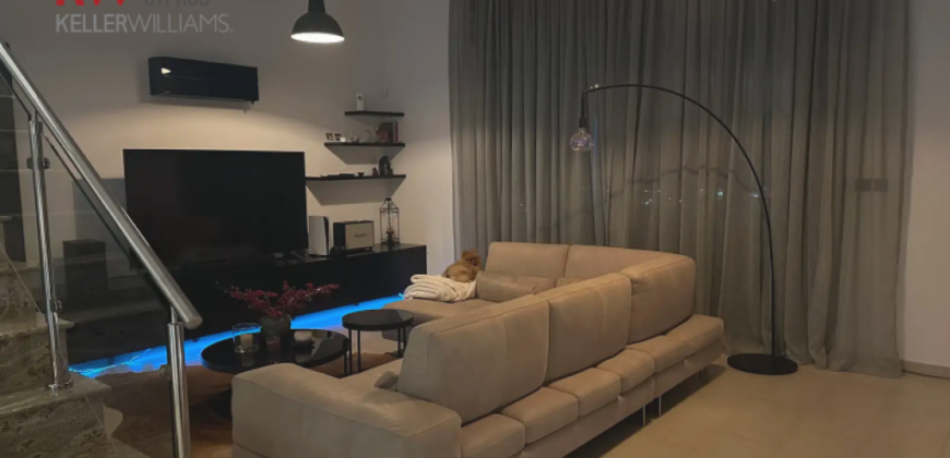 Paphos Pegeia 8 Bedroom House For Sale DLHSL00125