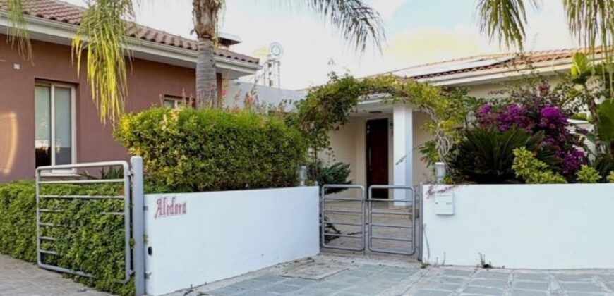 Paphos  3 Bedroom Villa For Sale MYM10296