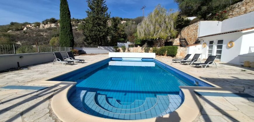 Paphos Tala 6 Bedroom House For Sale DLHCA00435