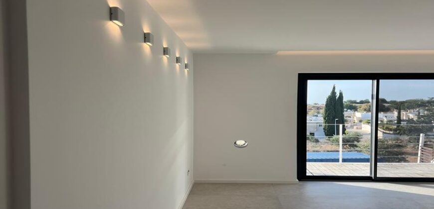 Paphos Tremithousa 5Bdr Villa For Sale VLSJOTREMSLV