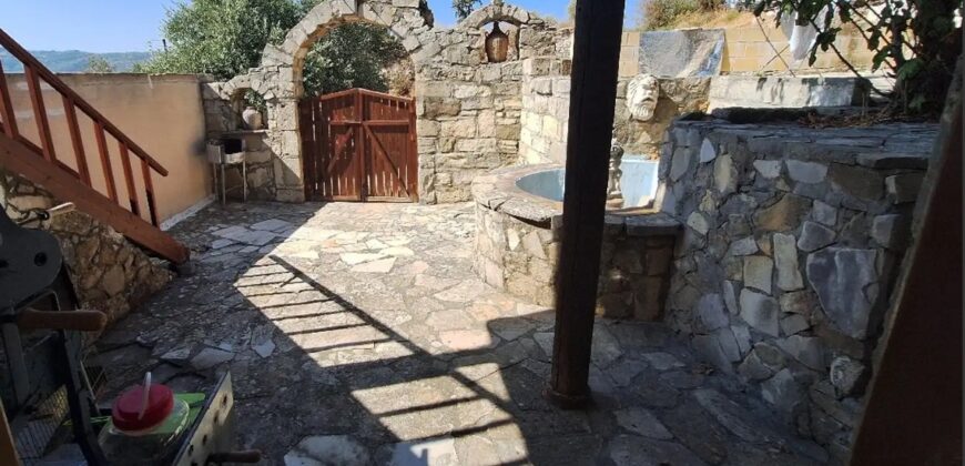 Paphos Filousa Kelokedaron 2Bdr Traditional House For Sale DTC4022