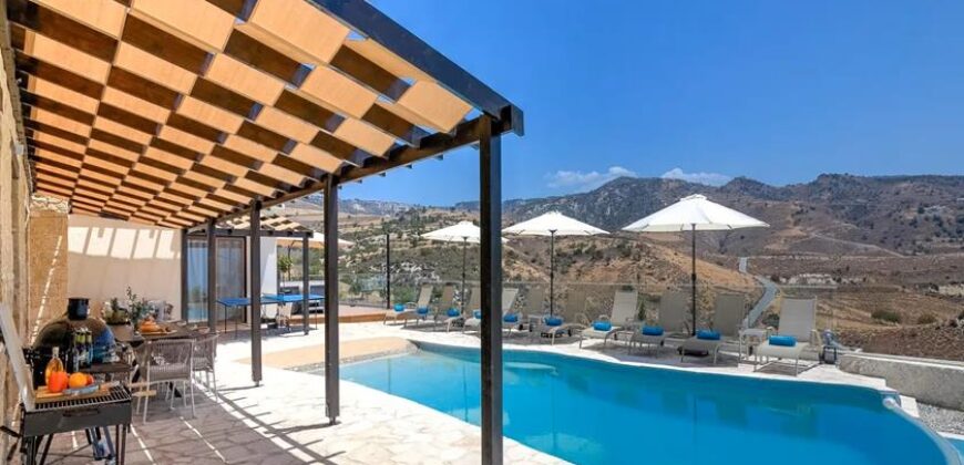 Paphos Peyia 6Bdr Villa For Sale VLSJOCHIRSLV