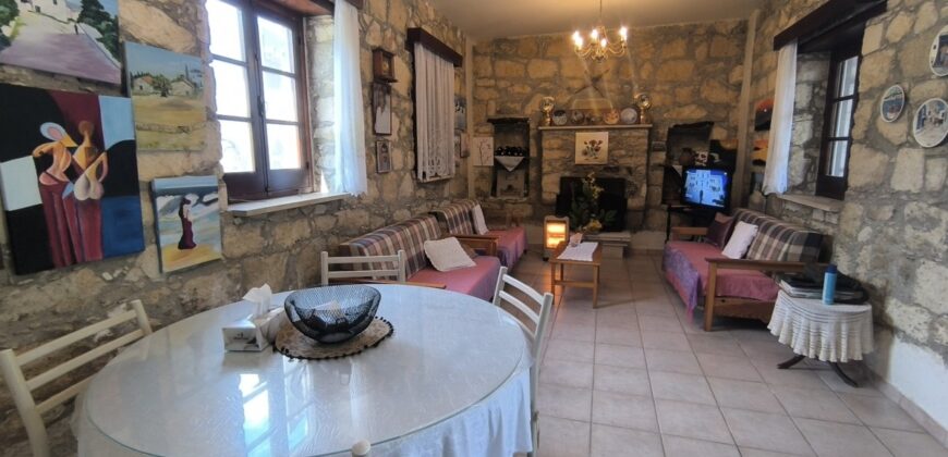 Paphos Akourdaleia Pano 2Bdr Traditional House For Sale DTC4160