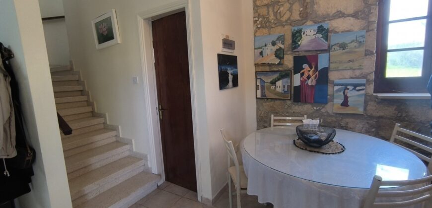 Paphos Akourdaleia Pano 2Bdr Traditional House For Sale DTC4160