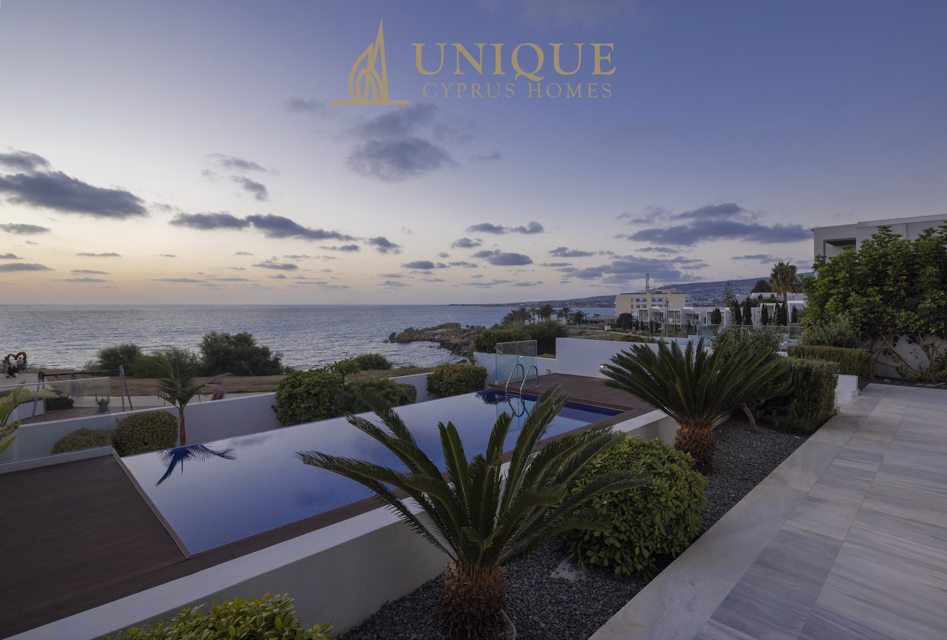 Paphos Kissonerga 4Bdr Villa For Sale UQH4590