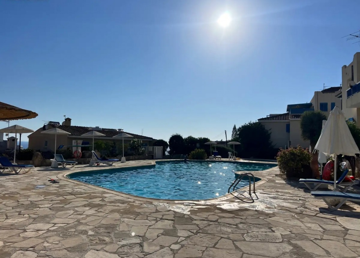 Paphos Chlorakas 3Bdr Semi Detached Villa For Rent DTC4654