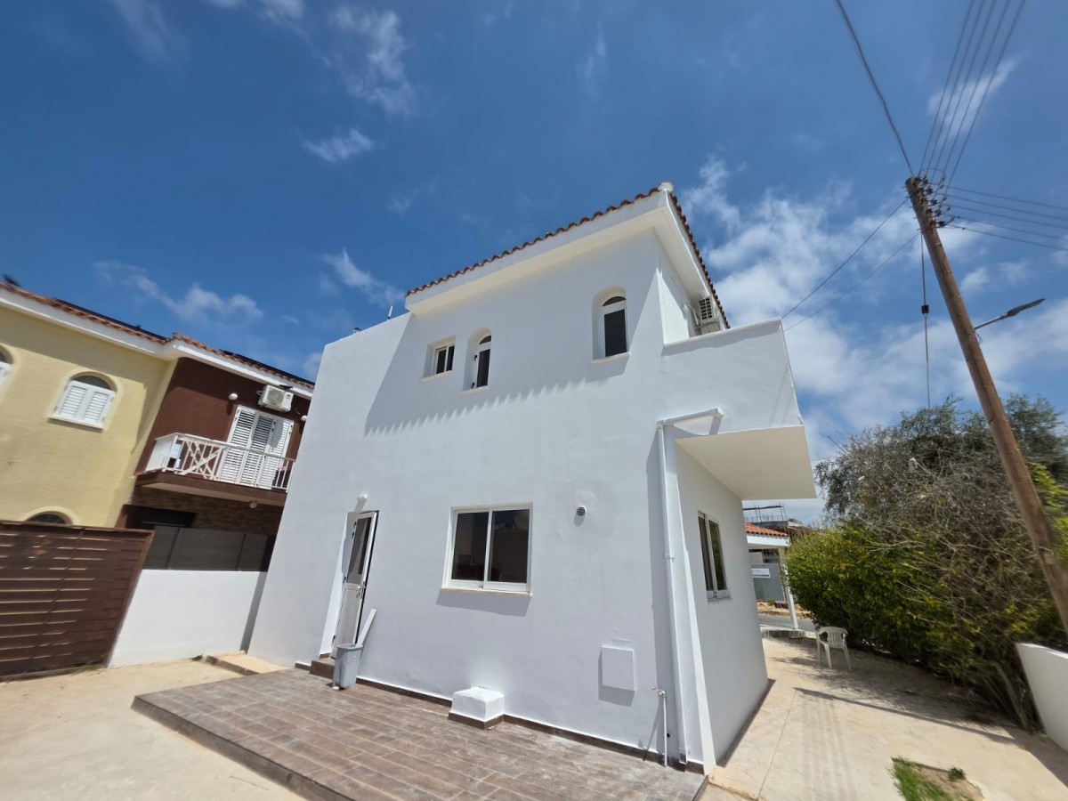 Paphos Emba 3Bdr Detached Villa For Rent DTC4742
