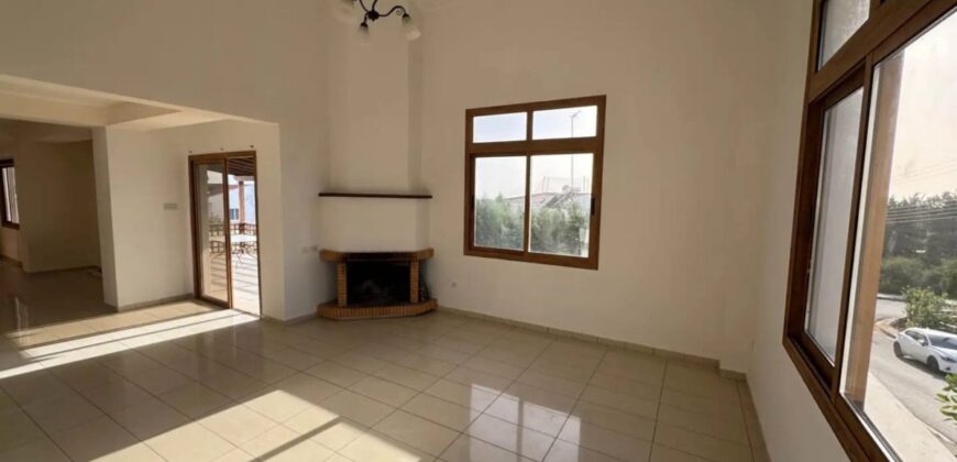 Paphos Acheleia 3Bdr Detached Villa For Rent DTC4748