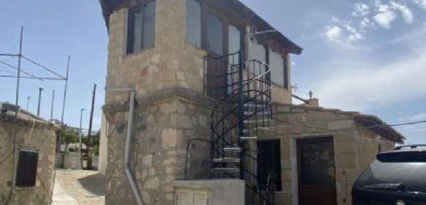 Paphos Argaka Bdr Detached house For Sale AMR45423