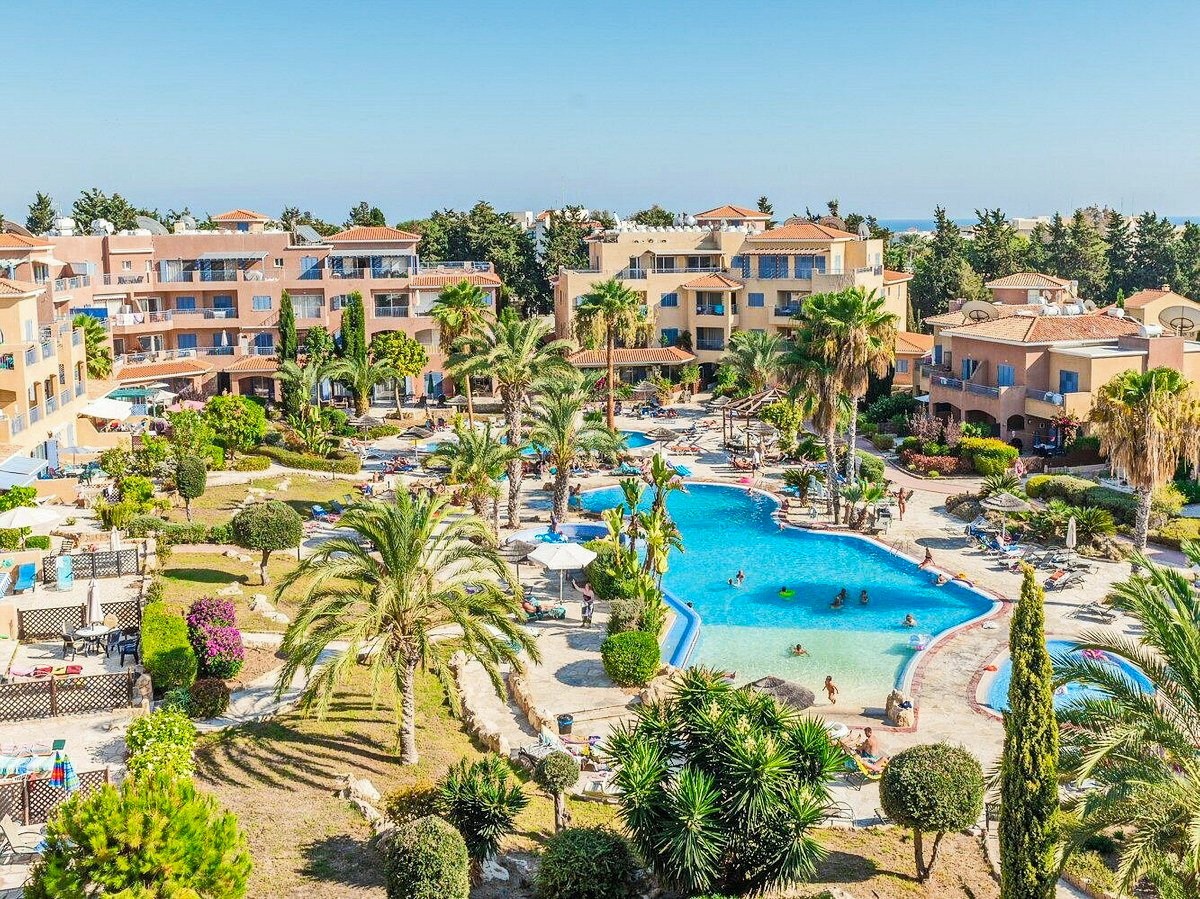 Paphos Kato Pafos 2Bdr Apartment For Sale SKR18355s
