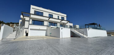 Paphos Kissonerga 5Bdr Villa For Sale NGM14910