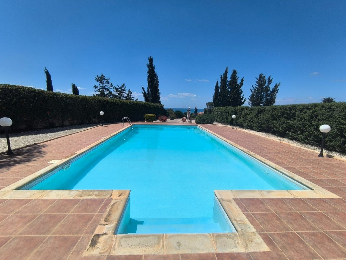 Paphos Sea Caves Villa For Sale TPH7232