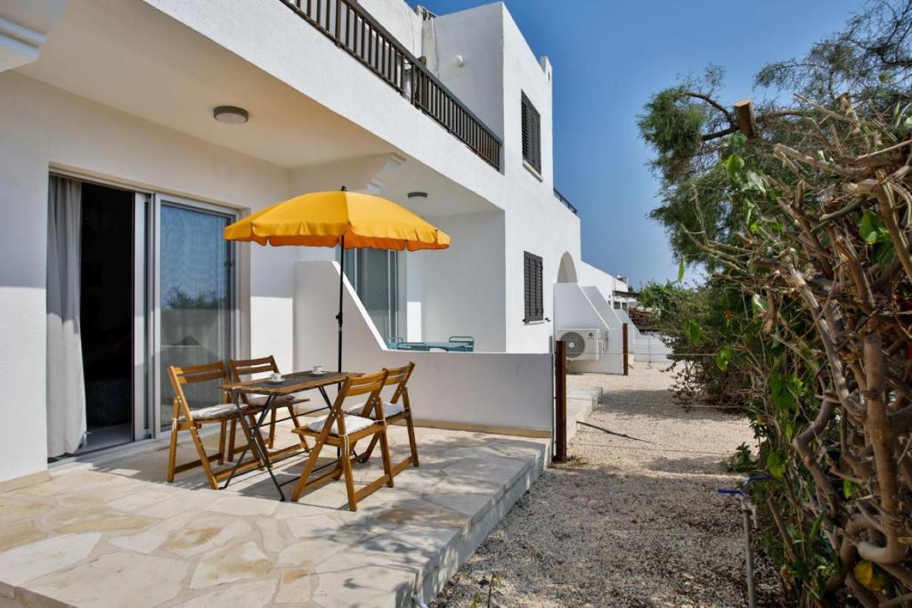 Paphos Tombs of the Kings Tombs of the Kings Avenue Chlorakas 1 Bedroom Apartment For Sale LGP0102066