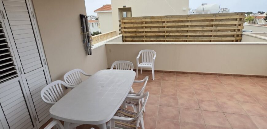 Paphos Universal Area Apartment For Sale KTM108342