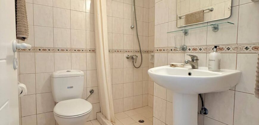 Paphos Kato Paphos 2 Bedroom Apartment For Sale KW7YD0016S