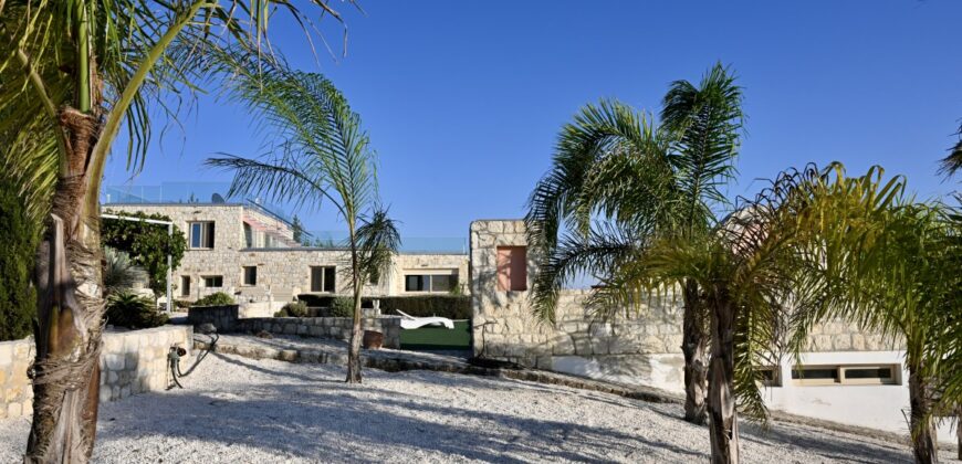 Paphos Kathikas 5 Bedroom Villa For Sale KW7JP0020S
