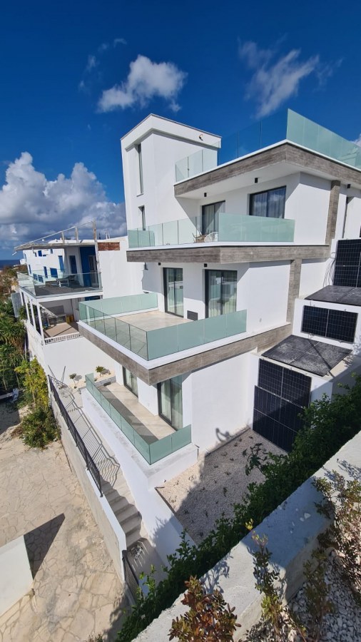 Paphos Chloraka 3 Bedroom House For Sale KWMC0008S