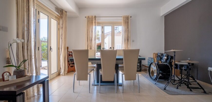 Paphos Yeroskipou 3 Bedroom Villa For Sale BSH44630
