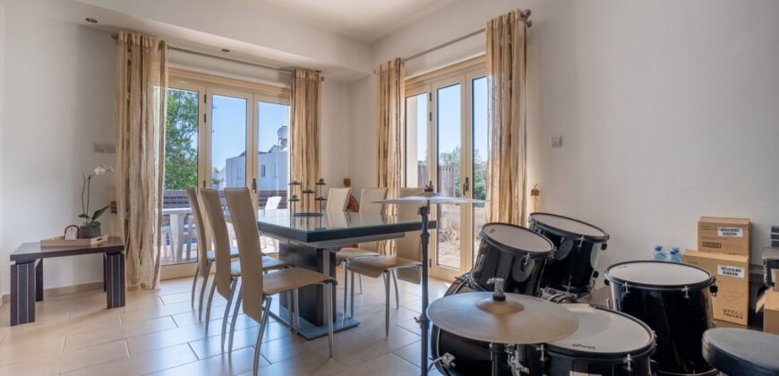 Paphos Yeroskipou 3 Bedroom Villa For Sale BSH44630