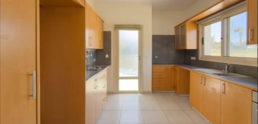 Paphos Anarita 4Bdr Detached Villa For Rent DTC5012
