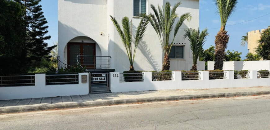 Paphos Pegeia – Coral Bay 5Bdr Villa For Sale UQH4071