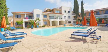 Paphos Peyia 2Bdr Ground Floor Apartment For Sale SKR18408