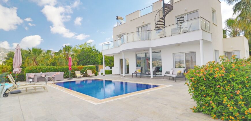 Paphos Peyia 5Bdr Detached Villa For Sale SKR18391