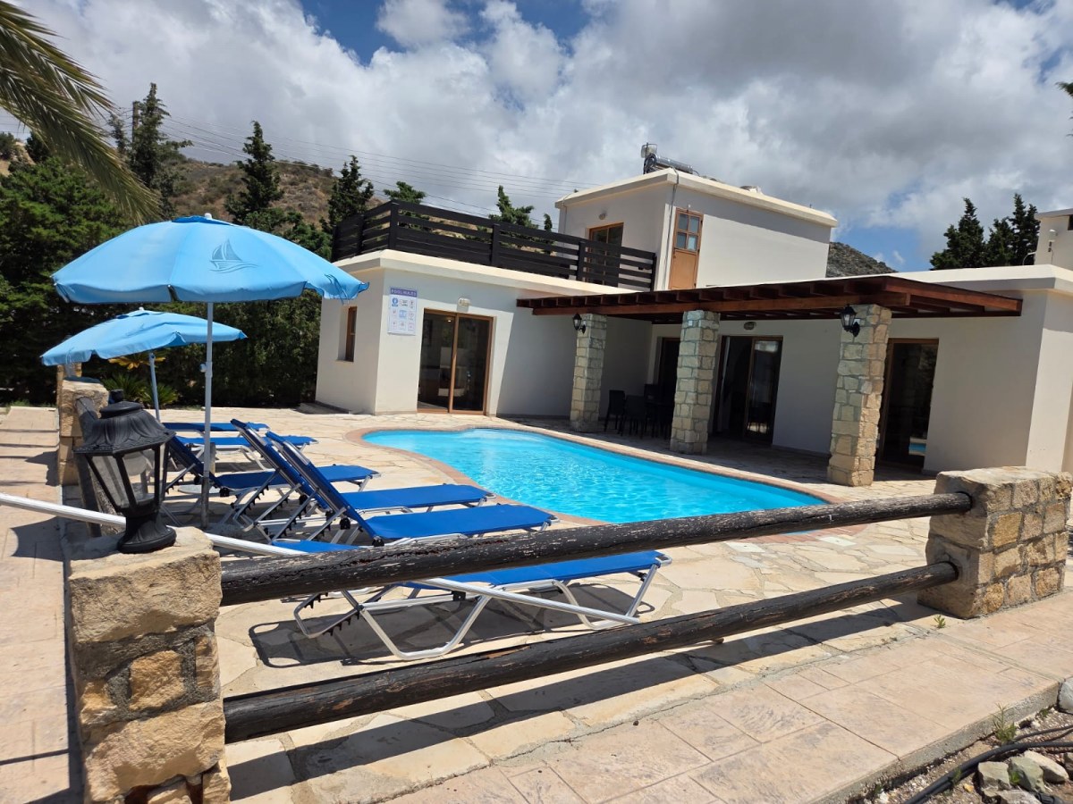 Paphos Peyia 3 Bedroom House For Sale KW7MK0102S