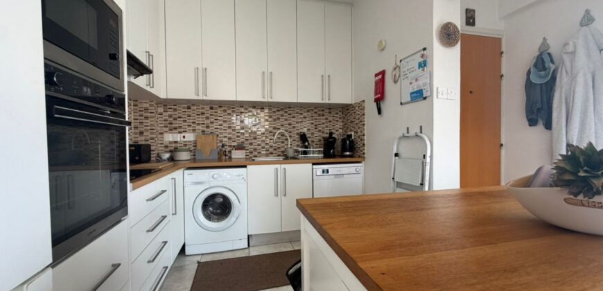 Paphos Moutallos 2 Bedroom Apartment For Sale KW7MD0083S