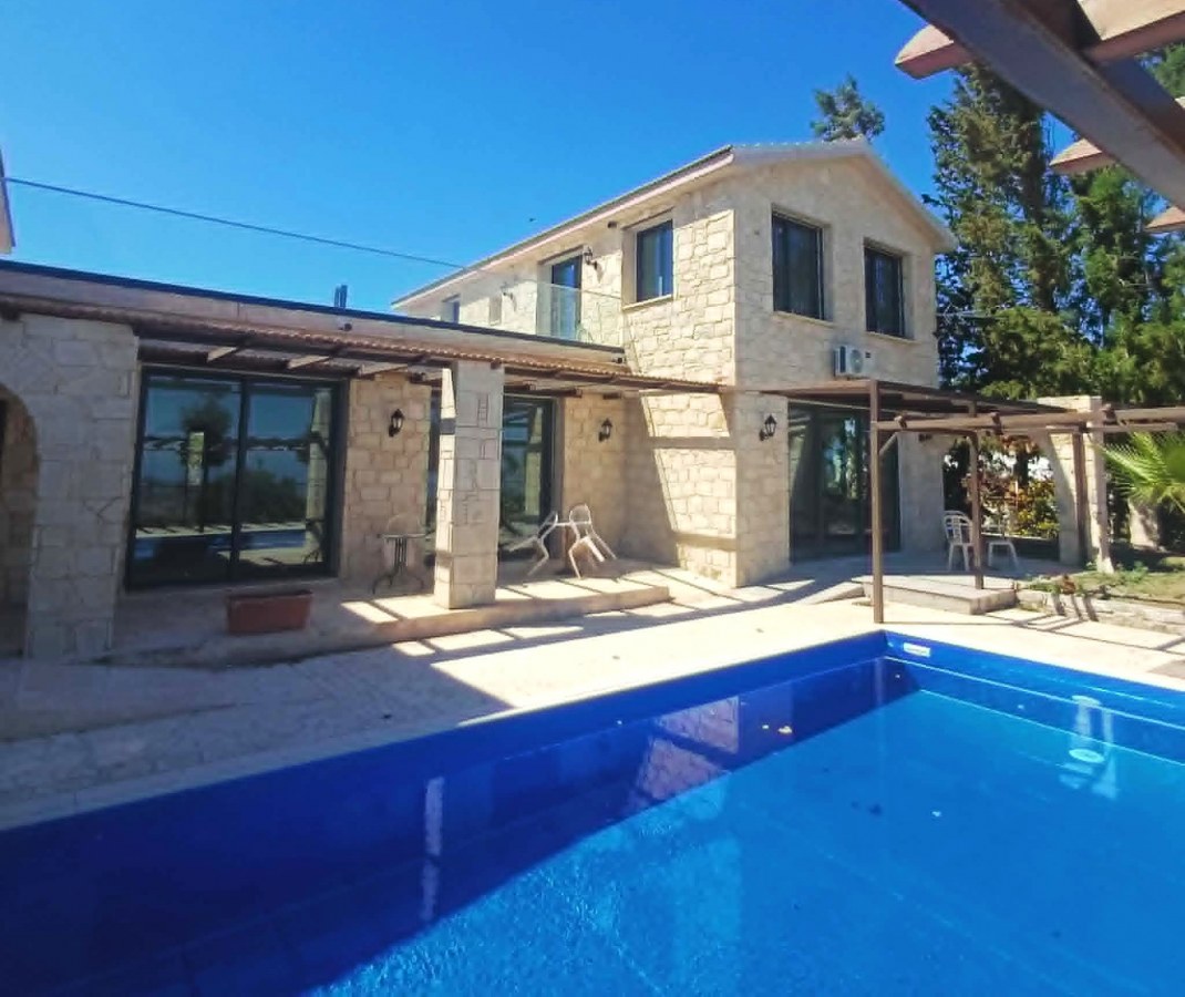Paphos Lasa 6 Bedroom Villa For Sale KW7SL0150S