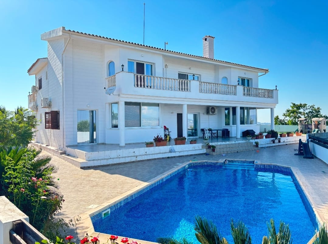 Paphos Tsada 6 Bedroom Villa For Sale KW7MD0085S