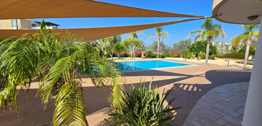 Paphos Peyia 4 Bedroom Villa For Sale KW7WT0025S