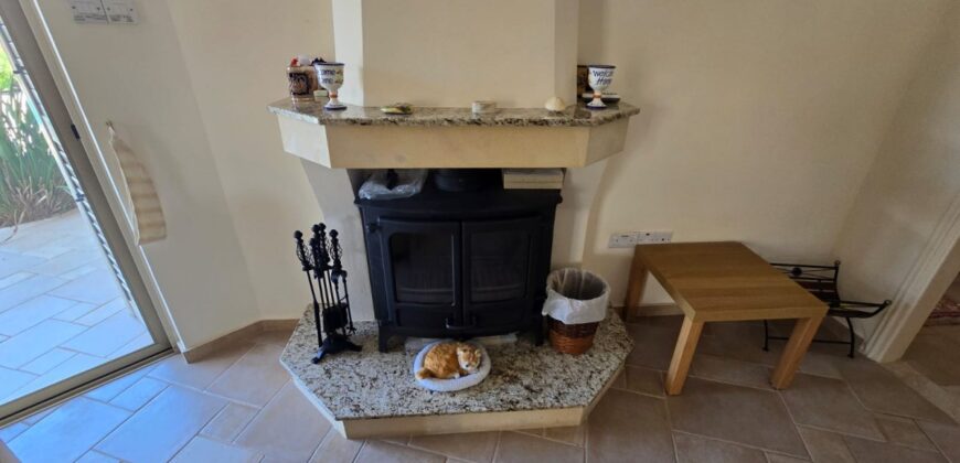 Paphos Peyia 4 Bedroom Villa For Sale KW7WT0025S