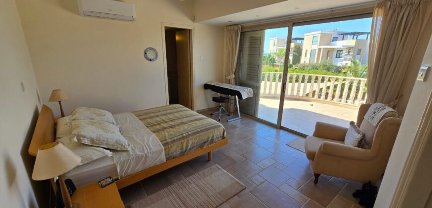 Paphos Peyia 4 Bedroom Villa For Sale KW7WT0025S