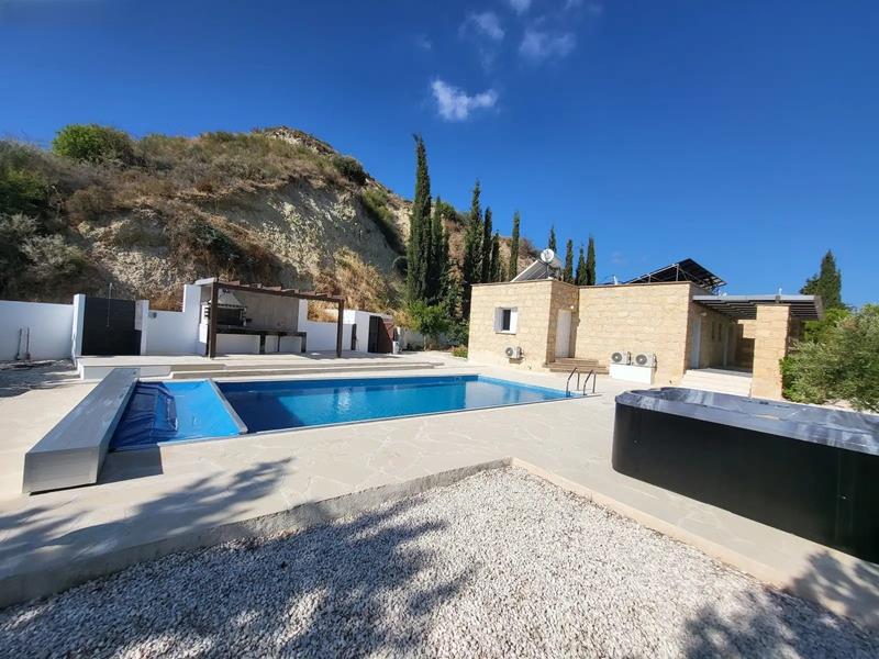 Paphos Droushia 5Bdr Villa For Sale VLSJOEVDRSLV-V
