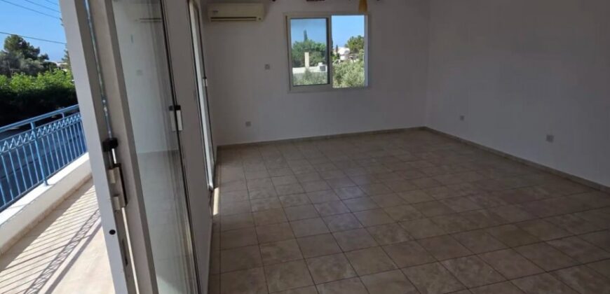 Paphos Geroskipou 3Bdr Apartment For Rent DTC5223