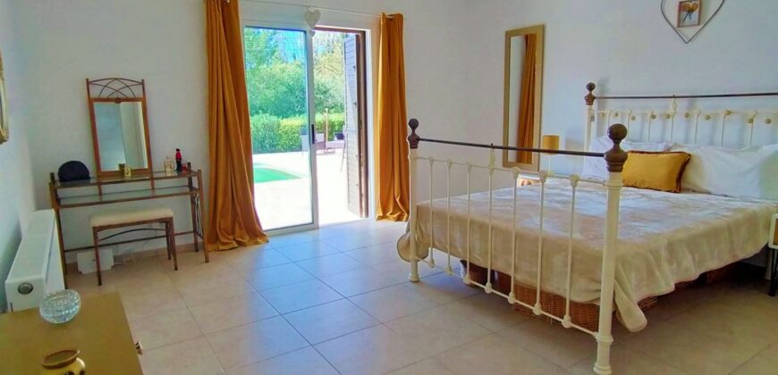 Paphos Kamares Detached Villa For Sale KTM108327